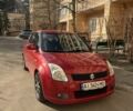 Красный Сузуки Свифт, объемом двигателя 1.3 л и пробегом 225 тыс. км за 5400 $, фото 1 на Automoto.ua