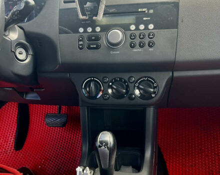 Червоний Сузукі Свифт, об'ємом двигуна 1.5 л та пробігом 163 тис. км за 5500 $, фото 6 на Automoto.ua