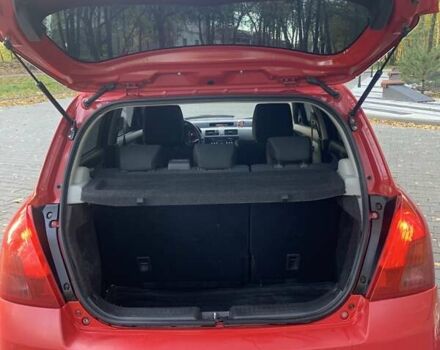 Червоний Сузукі Свифт, об'ємом двигуна 1.3 л та пробігом 184 тис. км за 4800 $, фото 15 на Automoto.ua