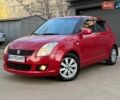 Красный Сузуки Свифт, объемом двигателя 1.33 л и пробегом 114 тыс. км за 6399 $, фото 3 на Automoto.ua