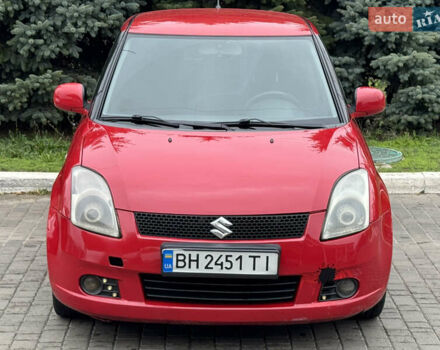 Красный Сузуки Свифт, объемом двигателя 1.49 л и пробегом 160 тыс. км за 5300 $, фото 5 на Automoto.ua