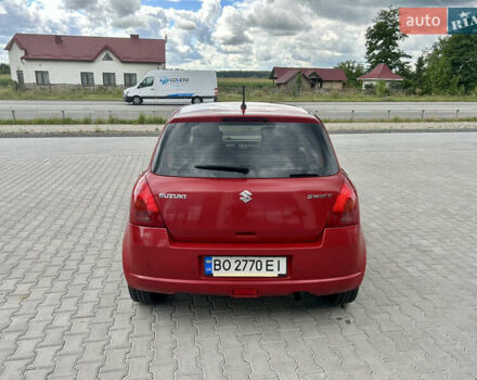 Червоний Сузукі Свифт, об'ємом двигуна 1.49 л та пробігом 96 тис. км за 6999 $, фото 6 на Automoto.ua