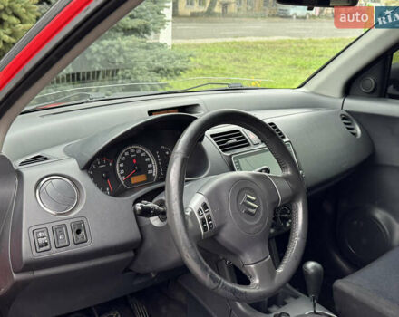 Красный Сузуки Свифт, объемом двигателя 1.49 л и пробегом 160 тыс. км за 5300 $, фото 21 на Automoto.ua
