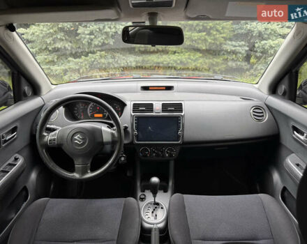 Красный Сузуки Свифт, объемом двигателя 1.49 л и пробегом 160 тыс. км за 5300 $, фото 30 на Automoto.ua