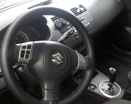 Сузукі Свифт 2007 у Києві на Automoto.ua Червоний Сузукі Свифт, об'ємом двигуна 1.33 л та пробігом 220 тис. км за 6500 $, фото 22 на Automoto.ua