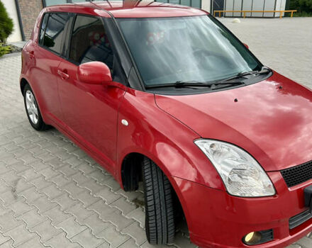 Червоний Сузукі Свифт, об'ємом двигуна 1.49 л та пробігом 96 тис. км за 6999 $, фото 4 на Automoto.ua