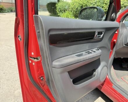 Красный Сузуки Свифт, объемом двигателя 1.5 л и пробегом 255 тыс. км за 5600 $, фото 3 на Automoto.ua