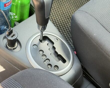 Красный Сузуки Свифт, объемом двигателя 1.5 л и пробегом 255 тыс. км за 5600 $, фото 9 на Automoto.ua