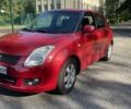 Красный Сузуки Свифт, объемом двигателя 1.49 л и пробегом 300 тыс. км за 5500 $, фото 2 на Automoto.ua