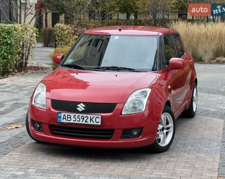 Красный Сузуки Свифт, объемом двигателя 1.49 л и пробегом 169 тыс. км за 6950 $, фото 3 на Automoto.ua