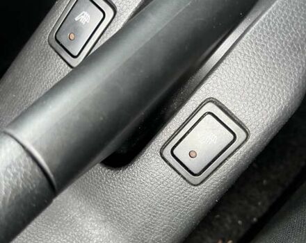 Красный Сузуки Свифт, объемом двигателя 1.49 л и пробегом 169 тыс. км за 6950 $, фото 28 на Automoto.ua