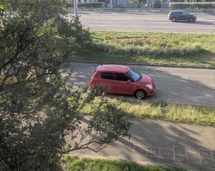 Червоний Сузукі Свифт, об'ємом двигуна 1.33 л та пробігом 209 тис. км за 5200 $, фото 9 на Automoto.ua