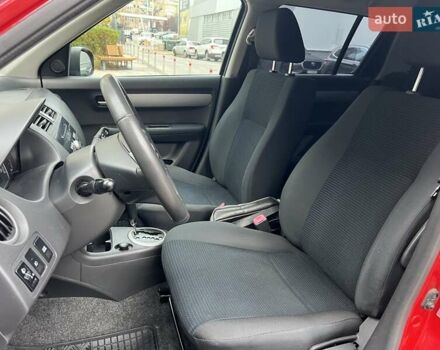 Красный Сузуки Свифт, объемом двигателя 1.49 л и пробегом 169 тыс. км за 6950 $, фото 26 на Automoto.ua