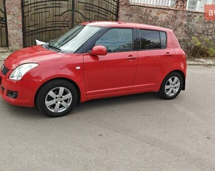 Сузуки Свифт 2010 в Киеве на Automoto.ua Красный Сузуки Свифт, объемом двигателя 1.33 л и пробегом 198 тыс. км за 4100 $, фото 7 на Automoto.ua