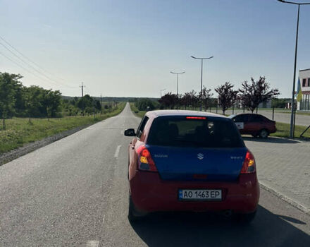Червоний Сузукі Свифт, об'ємом двигуна 1.52 л та пробігом 200 тис. км за 6571 $, фото 2 на Automoto.ua