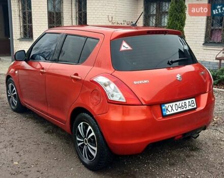 Красный Сузуки Свифт, объемом двигателя 1.24 л и пробегом 235 тыс. км за 6990 $, фото 6 на Automoto.ua