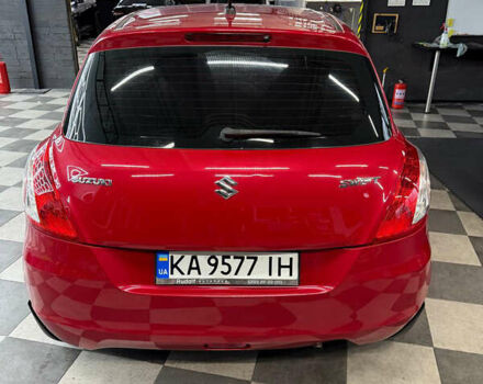 Червоний Сузукі Свифт, об'ємом двигуна 1.24 л та пробігом 140 тис. км за 7500 $, фото 6 на Automoto.ua