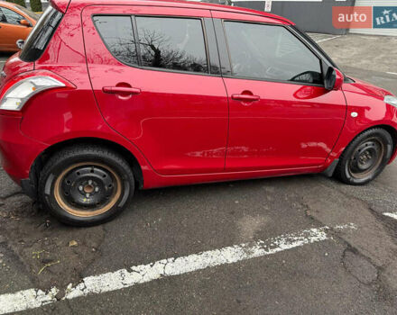 Червоний Сузукі Свифт, об'ємом двигуна 1.24 л та пробігом 140 тис. км за 7500 $, фото 3 на Automoto.ua
