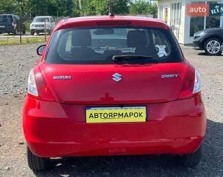 Красный Сузуки Свифт, объемом двигателя 1.24 л и пробегом 146 тыс. км за 9450 $, фото 4 на Automoto.ua