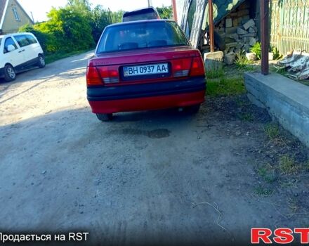 Червоний Сузукі Свифт, об'ємом двигуна 1.6 л та пробігом 300 тис. км за 1250 $, фото 2 на Automoto.ua