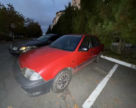 Красный Сузуки Свифт, объемом двигателя 1.3 л и пробегом 350 тыс. км за 1250 $, фото 1 на Automoto.ua