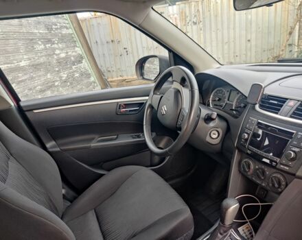 Красный Сузуки Свифт, объемом двигателя 0 л и пробегом 65 тыс. км за 9500 $, фото 1 на Automoto.ua