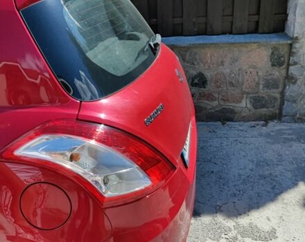 Красный Сузуки Свифт, объемом двигателя 0 л и пробегом 65 тыс. км за 9500 $, фото 2 на Automoto.ua