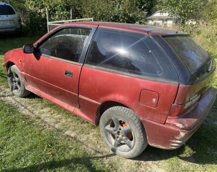 Сузуки Свифт 1995 в Косове на Automoto.ua Красный Сузуки Свифт, объемом двигателя 1.3 л и пробегом 100 тыс. км за 700 $, фото 1 на Automoto.ua