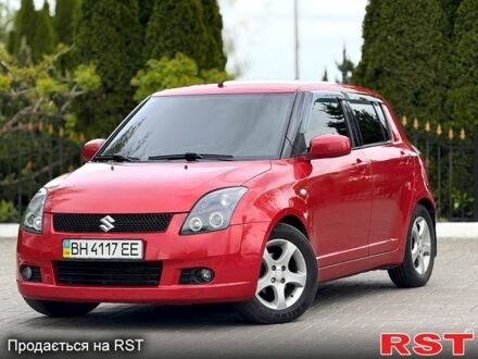 Сузукі Свифт 2005 у Кропивницькому (Кіровограді) на Automoto.ua Червоний Сузукі Свифт, об'ємом двигуна 1.3 л та пробігом 229 тис. км за 4999 $, фото 1 на Automoto.ua
