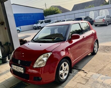 Красный Сузуки Свифт, объемом двигателя 1.3 л и пробегом 210 тыс. км за 5200 $, фото 1 на Automoto.ua