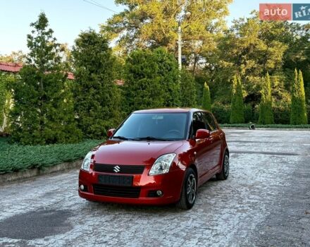 Червоний Сузукі Свифт, об'ємом двигуна 0 л та пробігом 123 тис. км за 6700 $, фото 1 на Automoto.ua