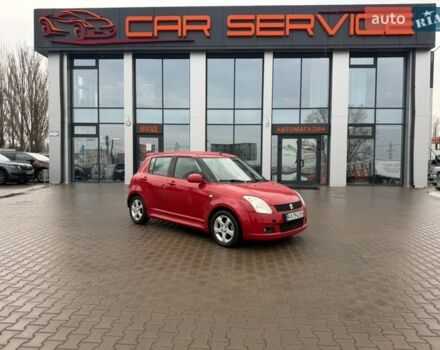 Красный Сузуки Свифт, объемом двигателя 1.59 л и пробегом 176 тыс. км за 5200 $, фото 1 на Automoto.ua