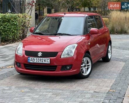 Червоний Сузукі Свифт, об'ємом двигуна 1.49 л та пробігом 169 тис. км за 6950 $, фото 1 на Automoto.ua