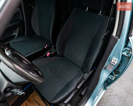 Сузукі Свифт, об'ємом двигуна 1.3 л та пробігом 227 тис. км за 4618 $, фото 8 на Automoto.ua
