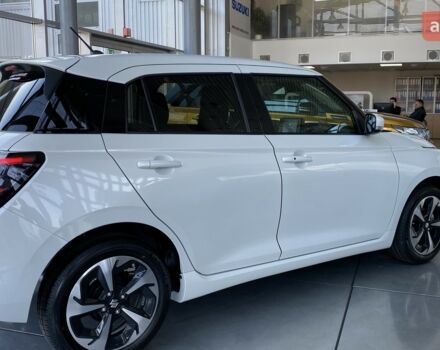 купити нове авто Сузукі Свифт 2024 року від офіційного дилера Автоцентр AUTO.RIA Сузукі фото