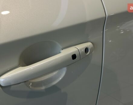 Сузуки Свифт, объемом двигателя 1.2 л и пробегом 0 тыс. км за 21059 $, фото 9 на Automoto.ua