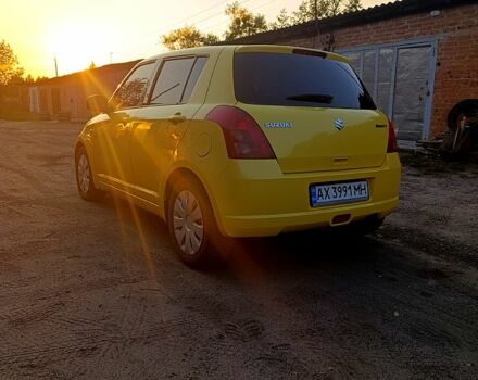 Жовтий Сузукі Свифт, об'ємом двигуна 1.3 л та пробігом 189 тис. км за 4600 $, фото 3 на Automoto.ua