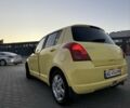 Желтый Сузуки Свифт, объемом двигателя 1.3 л и пробегом 175 тыс. км за 4800 $, фото 1 на Automoto.ua