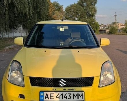 Жовтий Сузукі Свифт, об'ємом двигуна 1.3 л та пробігом 183 тис. км за 4300 $, фото 1 на Automoto.ua