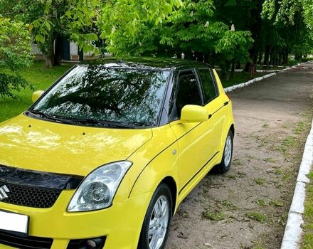 Желтый Сузуки Свифт, объемом двигателя 1.3 л и пробегом 162 тыс. км за 5500 $, фото 1 на Automoto.ua