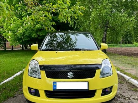 Сузукі Свифт 2007 у Хороле на Automoto.ua Жовтий Сузукі Свифт, об'ємом двигуна 13 л та пробігом 162 тис. км за 5500 $, фото 1 на Automoto.ua