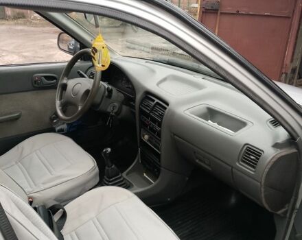 Серый Сузуки Свифт, объемом двигателя 1.3 л и пробегом 350 тыс. км за 1000 $, фото 8 на Automoto.ua