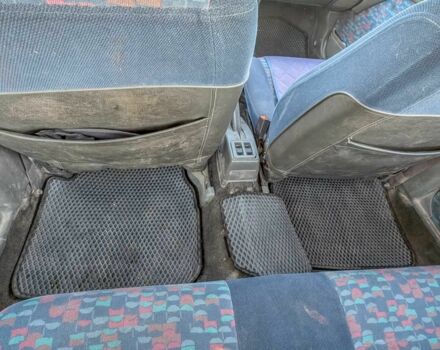 Сірий Сузукі Свифт, об'ємом двигуна 1.3 л та пробігом 233 тис. км за 1540 $, фото 13 на Automoto.ua