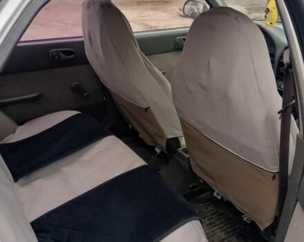 Серый Сузуки Свифт, объемом двигателя 1.3 л и пробегом 350 тыс. км за 1000 $, фото 5 на Automoto.ua