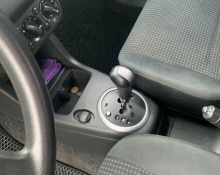 Сірий Сузукі Свифт, об'ємом двигуна 1.3 л та пробігом 229 тис. км за 4250 $, фото 24 на Automoto.ua