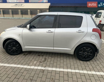 Сірий Сузукі Свифт, об'ємом двигуна 1.3 л та пробігом 229 тис. км за 4250 $, фото 3 на Automoto.ua
