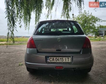 Серый Сузуки Свифт, объемом двигателя 1.49 л и пробегом 192 тыс. км за 5400 $, фото 3 на Automoto.ua