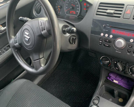 Сірий Сузукі Свифт, об'ємом двигуна 1.3 л та пробігом 229 тис. км за 4250 $, фото 13 на Automoto.ua