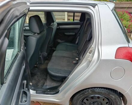 Сірий Сузукі Свифт, об'ємом двигуна 1.3 л та пробігом 150 тис. км за 2999 $, фото 6 на Automoto.ua