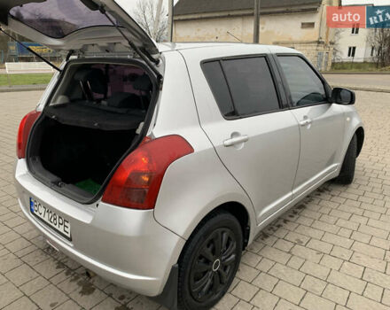 Серый Сузуки Свифт, объемом двигателя 1.33 л и пробегом 222 тыс. км за 4450 $, фото 5 на Automoto.ua